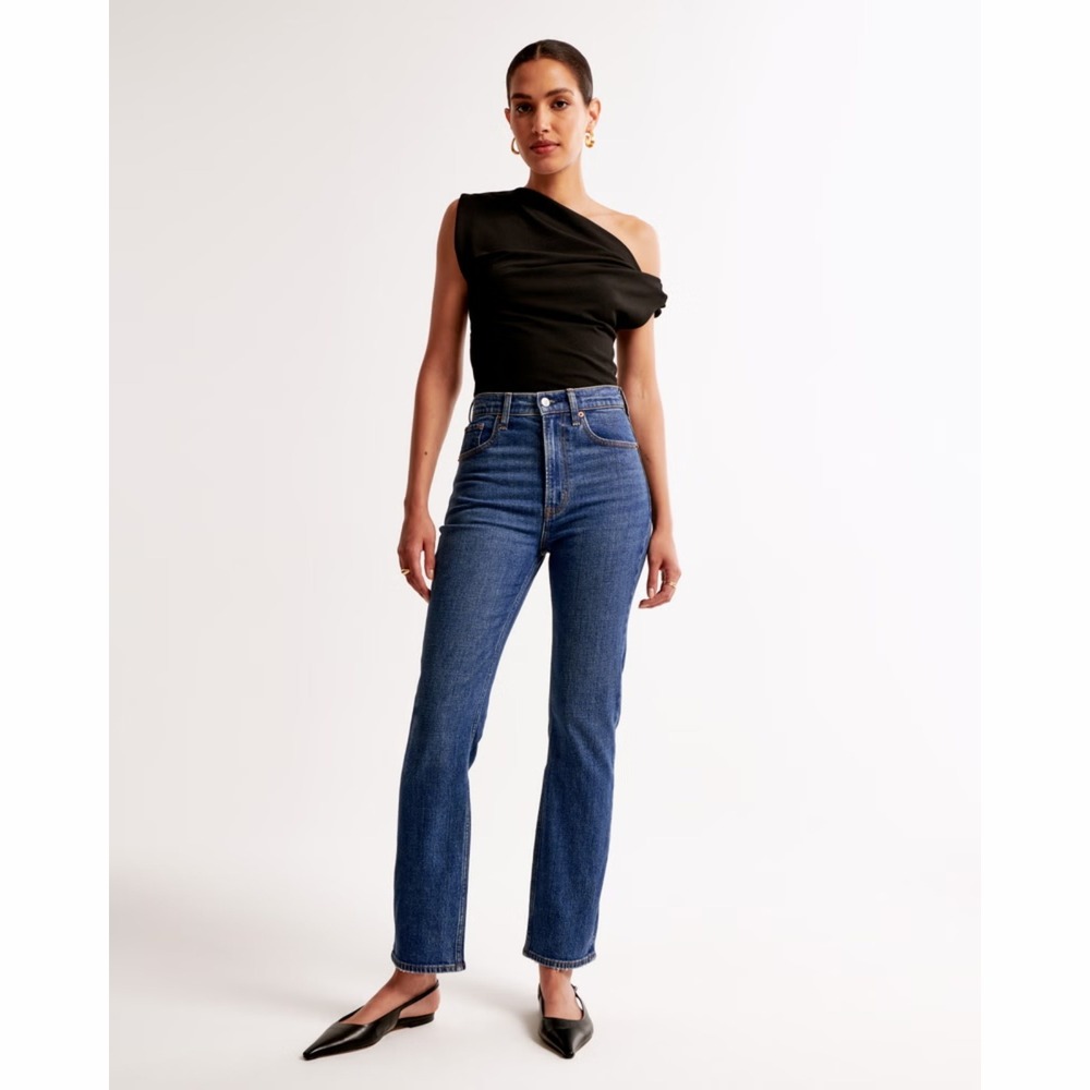 NWT Abercrombie & Fitch Ultra High Rise Ankle Straight Jean 32 Dark Wash Blue